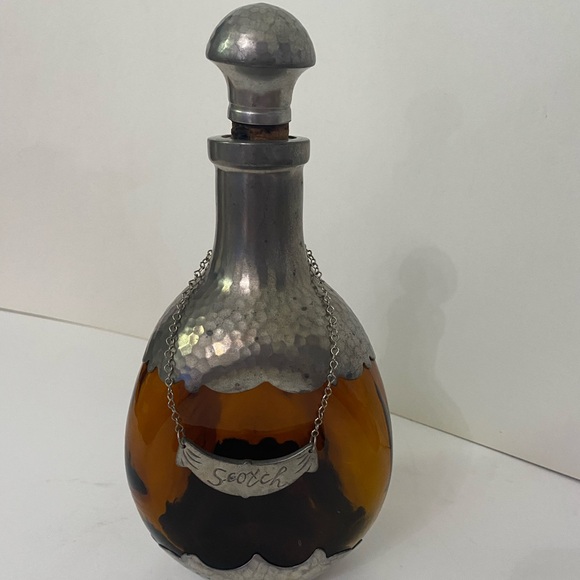 Vintage ROYAL HOLLAND Pewter Amber Pinched Glass Decanter And Scotch Hanging Tag - Picture 2 of 11